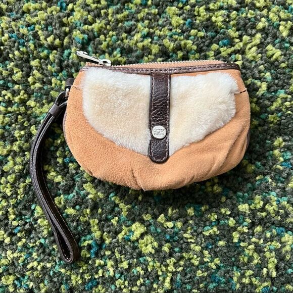 UGG Wrislet Coin Purse - Picture 1 of 8